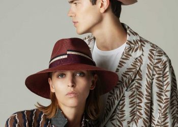 ragazzi con cappello