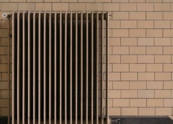 come pulire i termosifoni