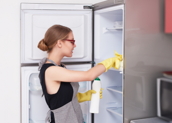 pulire-frigorifero-guida