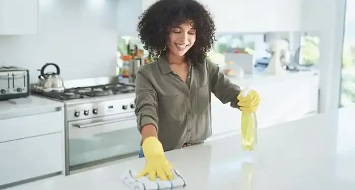 piani cottura pulire