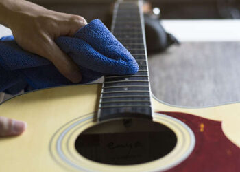chitarra pulizia