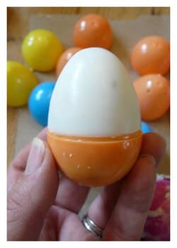 dare sapone a forma di uovo