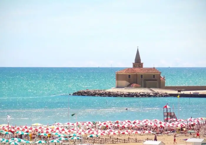 Caorle bau bau beach