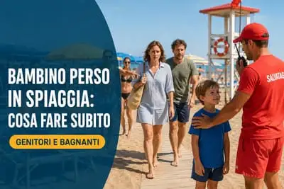 bambino non si trova spiaggia